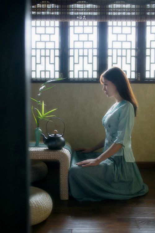 弗赖堡队在最近的比赛中表现出色,弗赖堡队主客场球衣